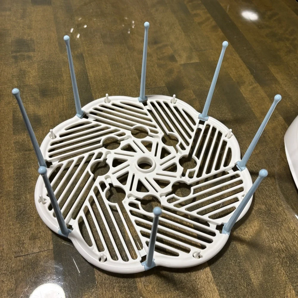Munchkin Bottle Drying Rack - Picture 6 of 7